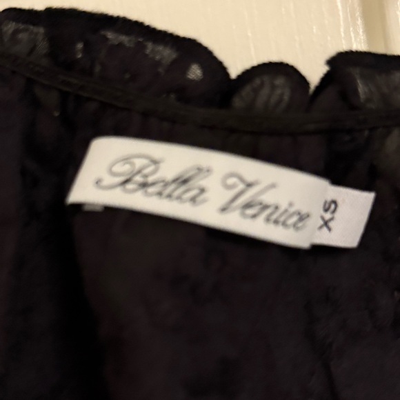 Bella venice black top - Picture 2 of 2